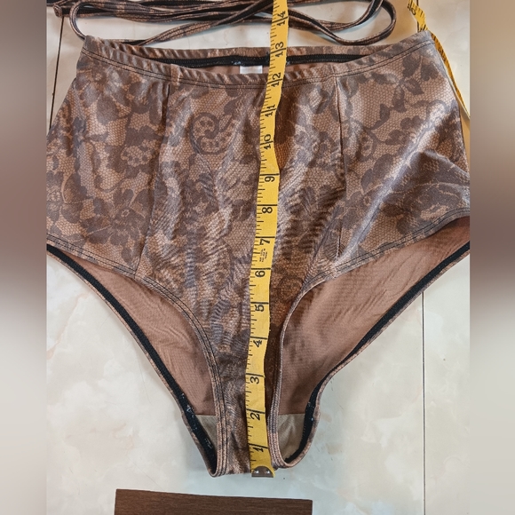 American Apparel high waisted bikini - Picture 5 of 8